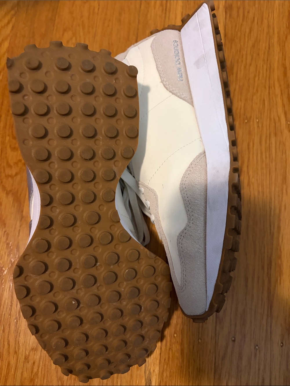 New Balance 327 Women's Cream and Silver Retro Runner Sneakers - Picture 5 of 5